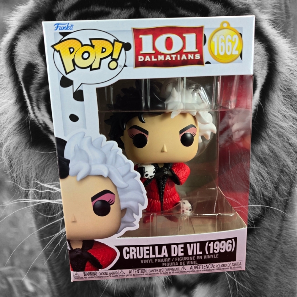 Cruella De Vil (1996) Funko # 1662 (Nib)  With Pop Protector